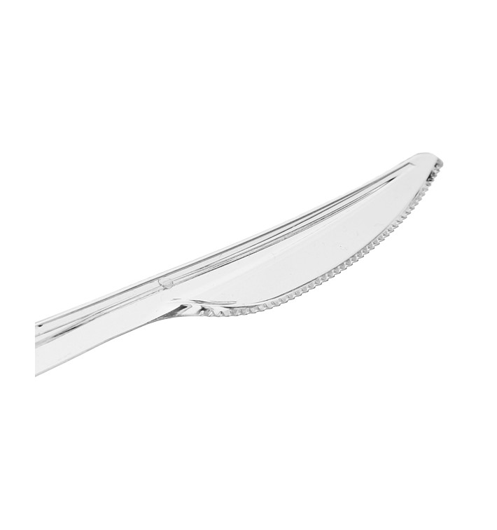 Cuchillo de plástico transparente