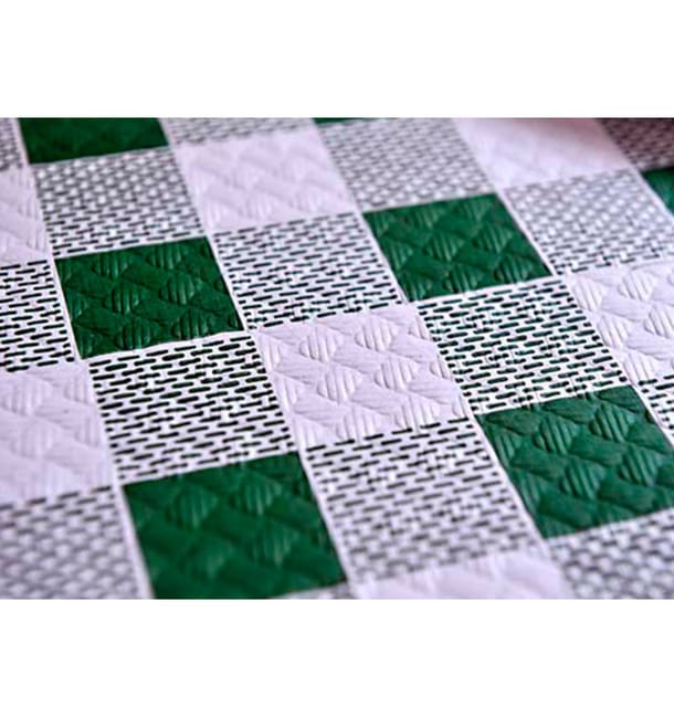 Mantel de Papel Cortado 1x1m "Cuadros Verdes" 37g (400 Uds) Mantel de Papel Cortado 1x1m "Cuadros Verdes" 37g (400 Uds)